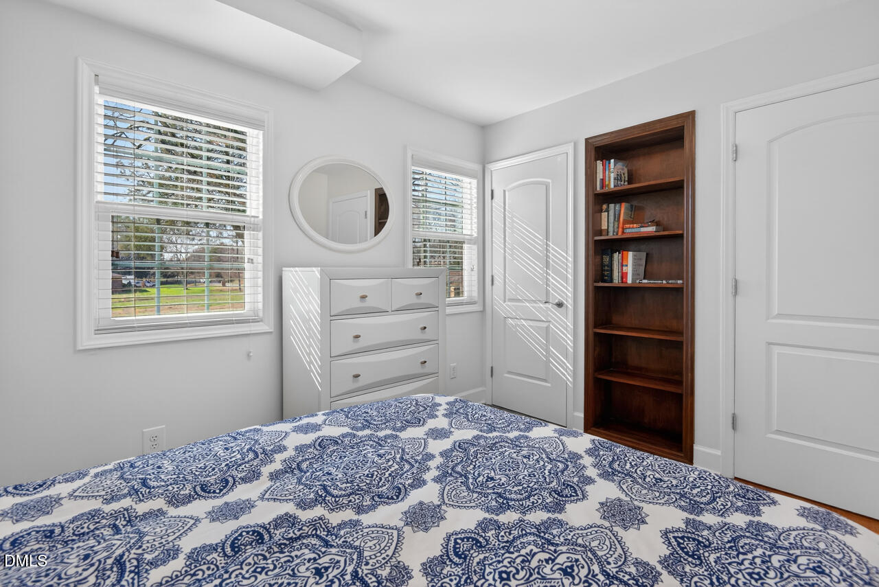 7620 E Washington Street Street