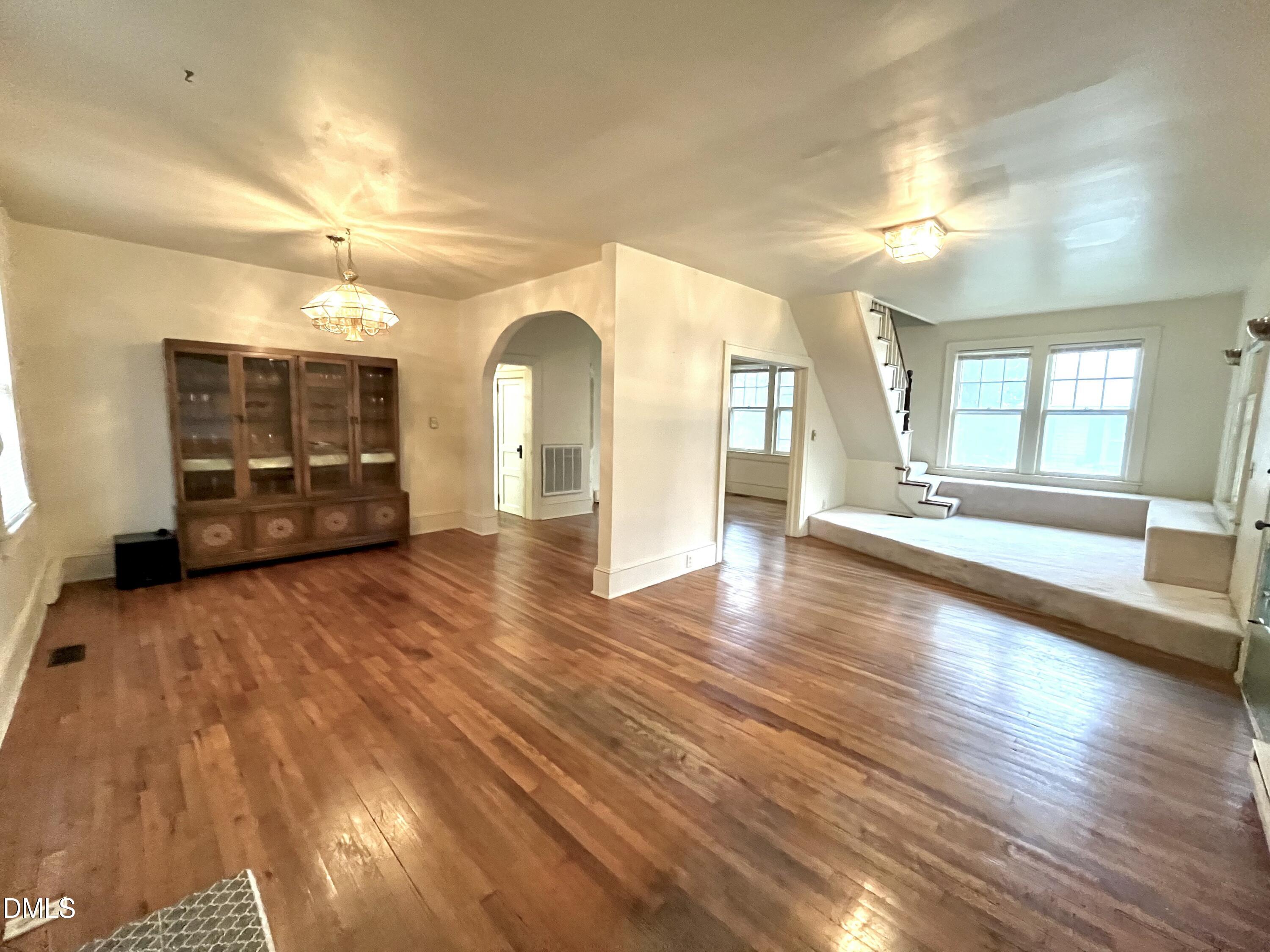 318 W Franklin Street