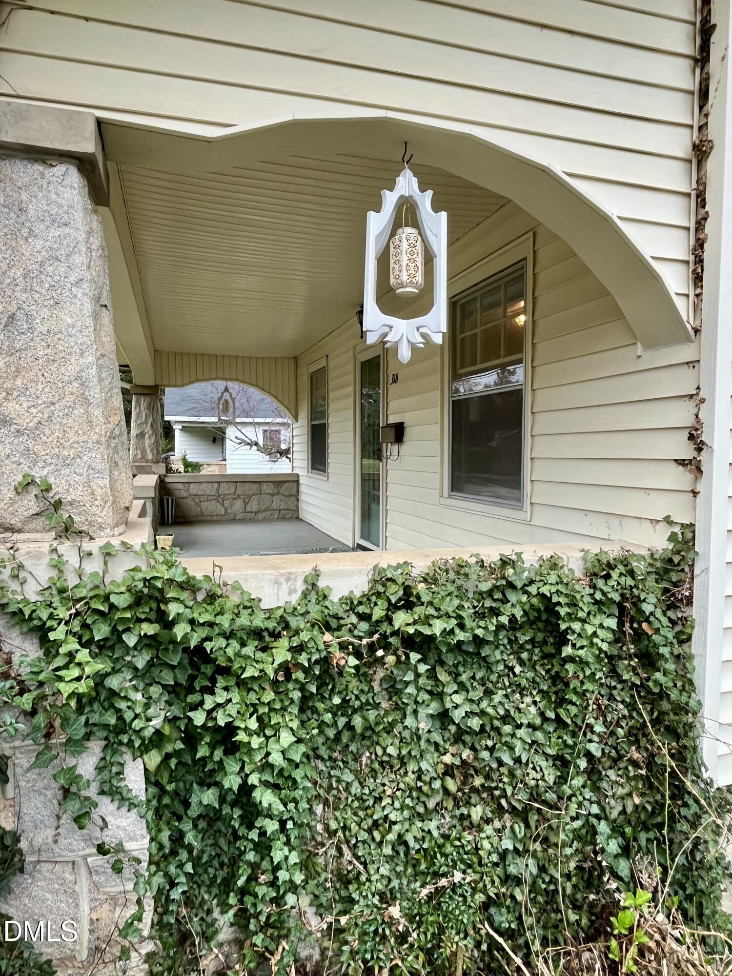 318 W Franklin Street