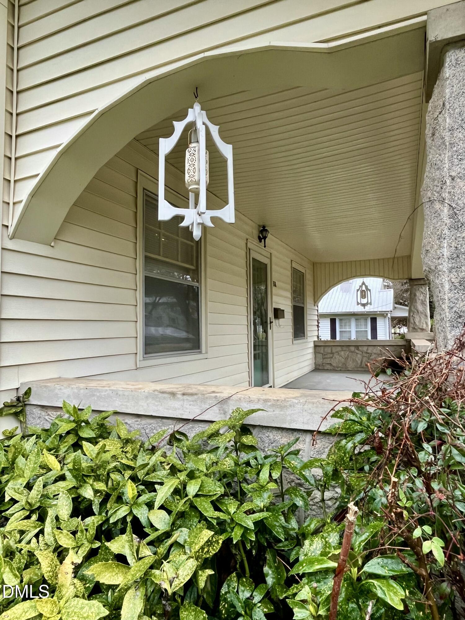 318 W Franklin Street