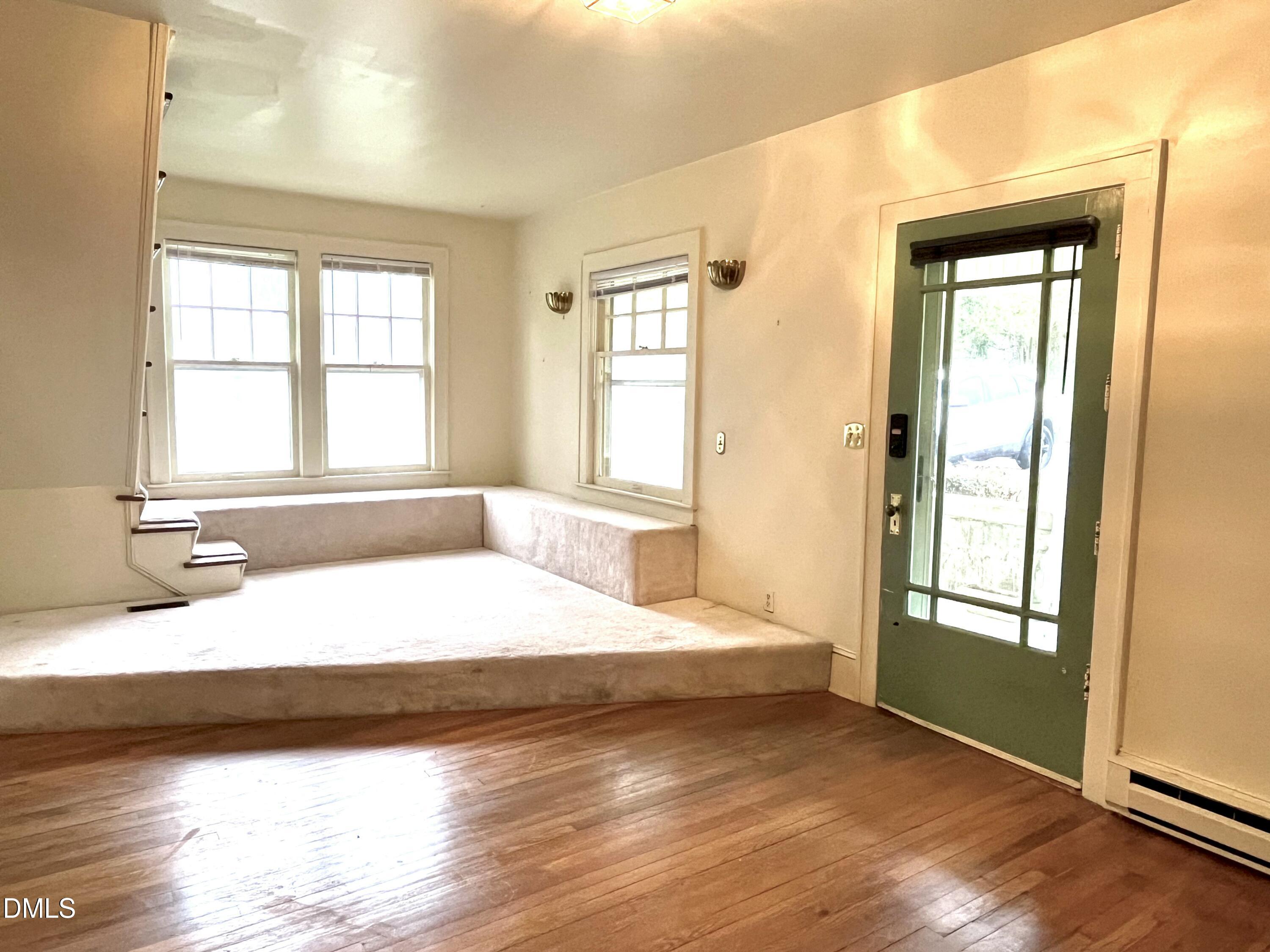 318 W Franklin Street