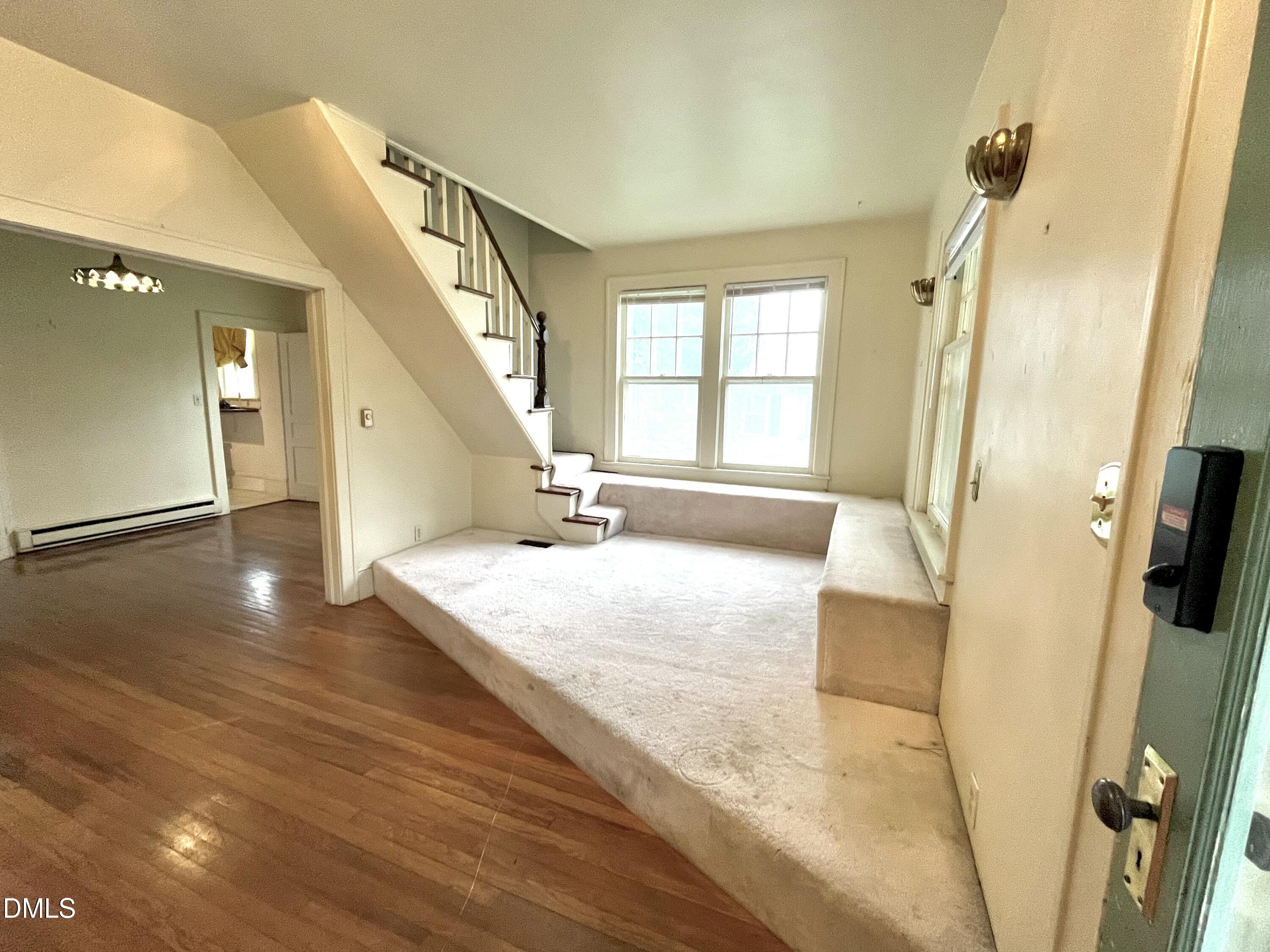 318 W Franklin Street