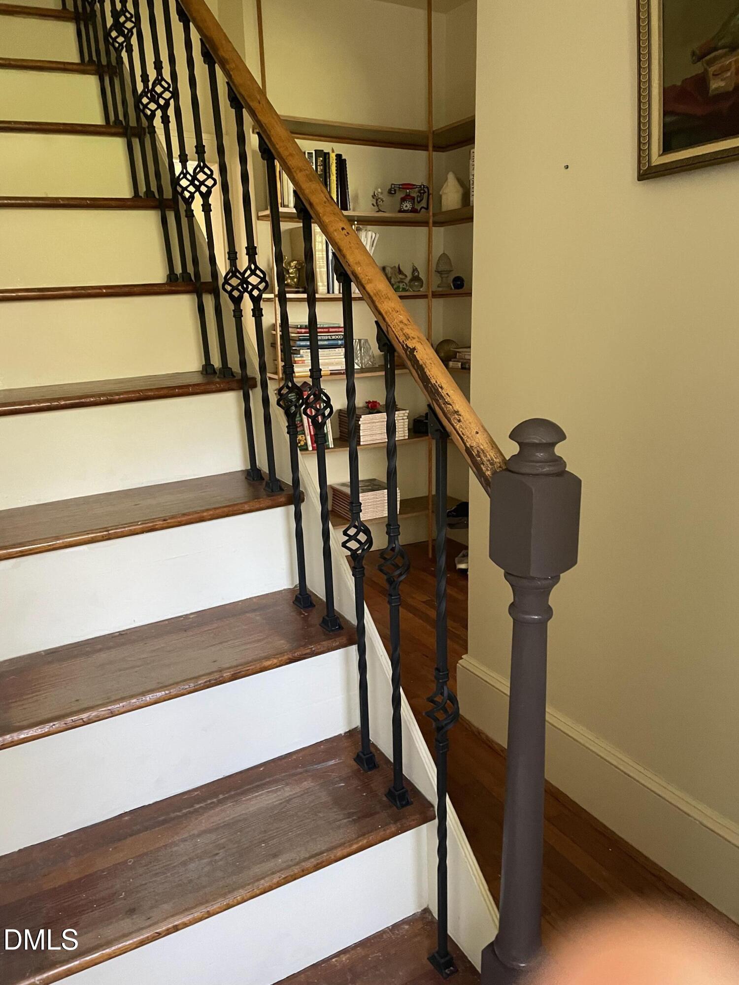 318 W Franklin Street