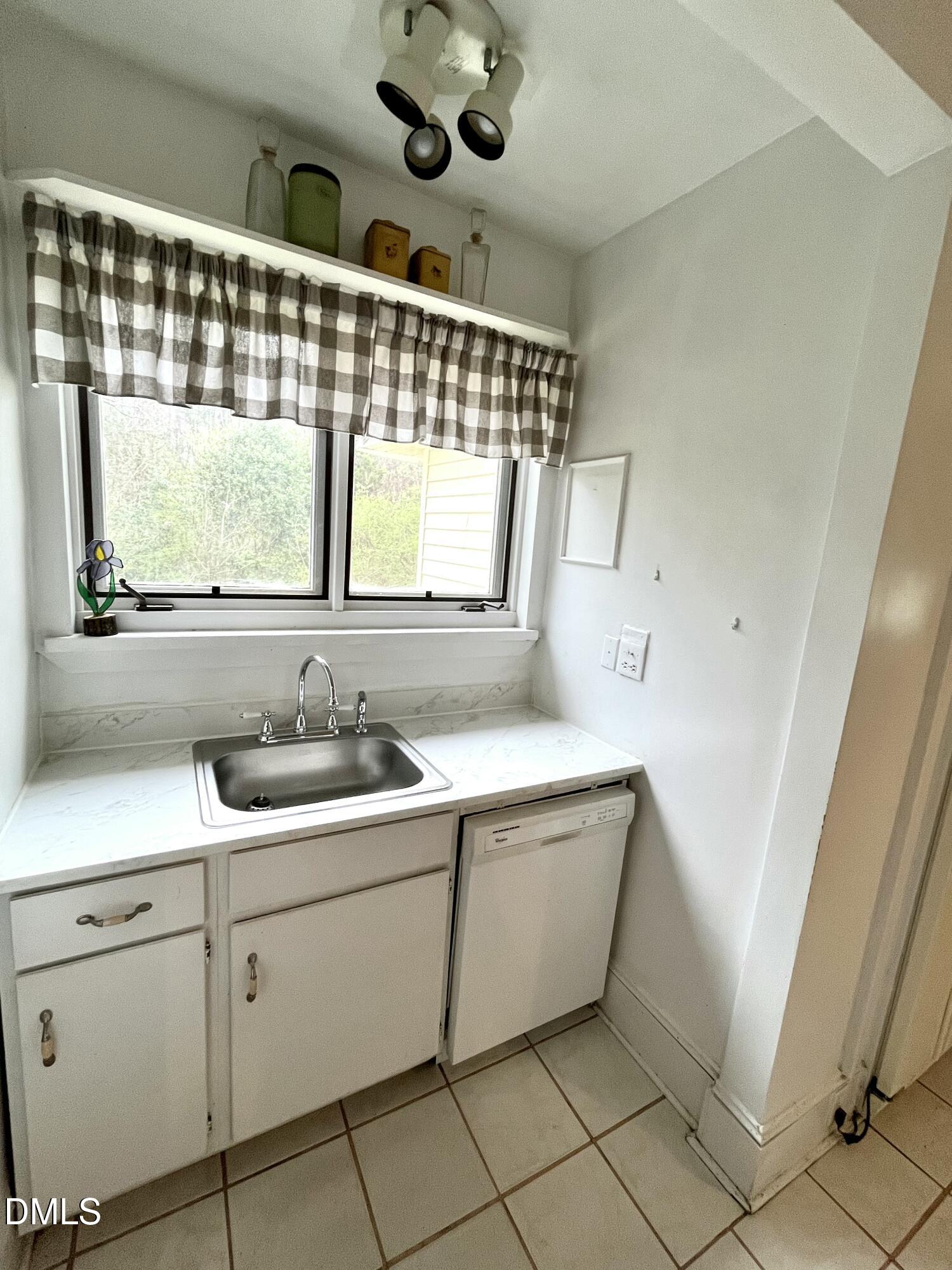 318 W Franklin Street