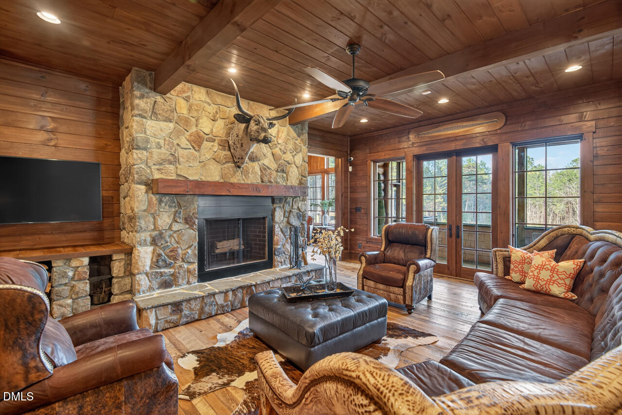 998 Moores Chapel Cemetery Road