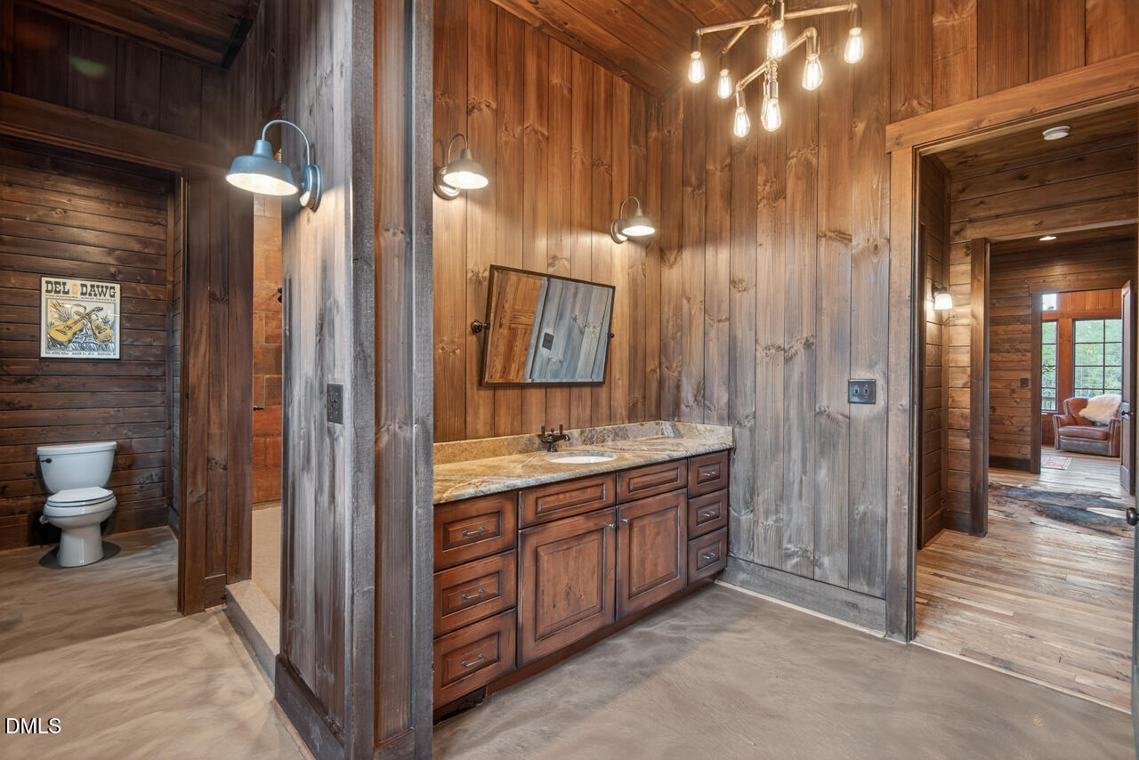 998 Moores Chapel Cemetery Road