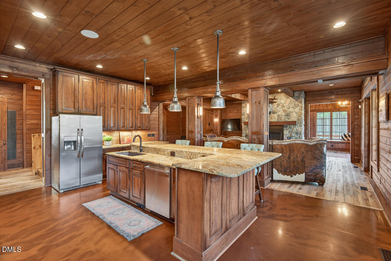 998 Moores Chapel Cemetery Road