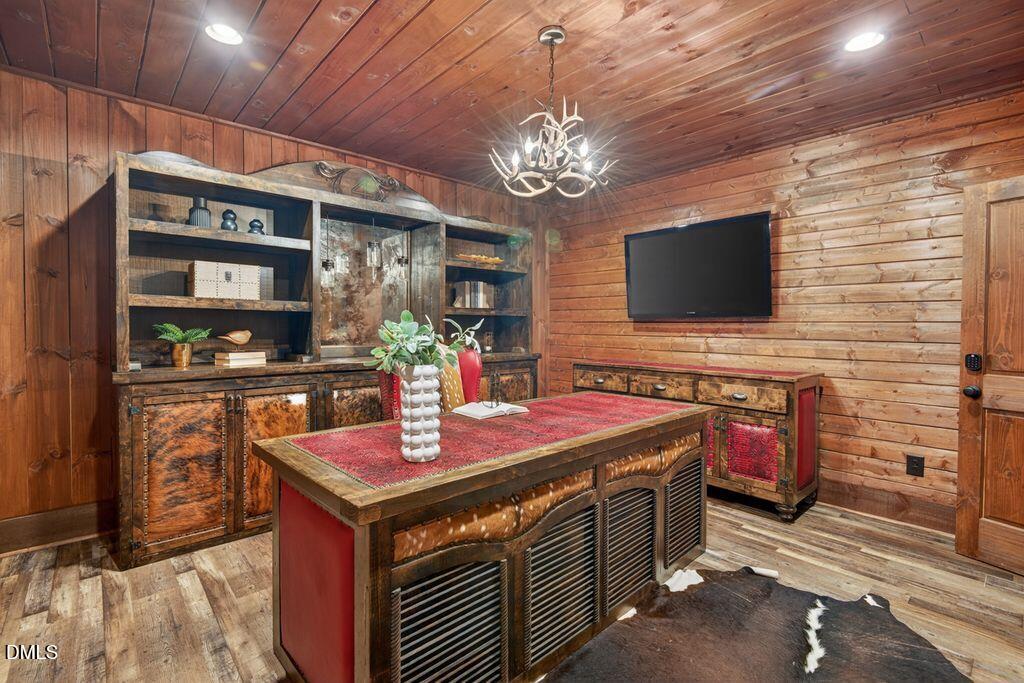 998 Moores Chapel Cemetery Road