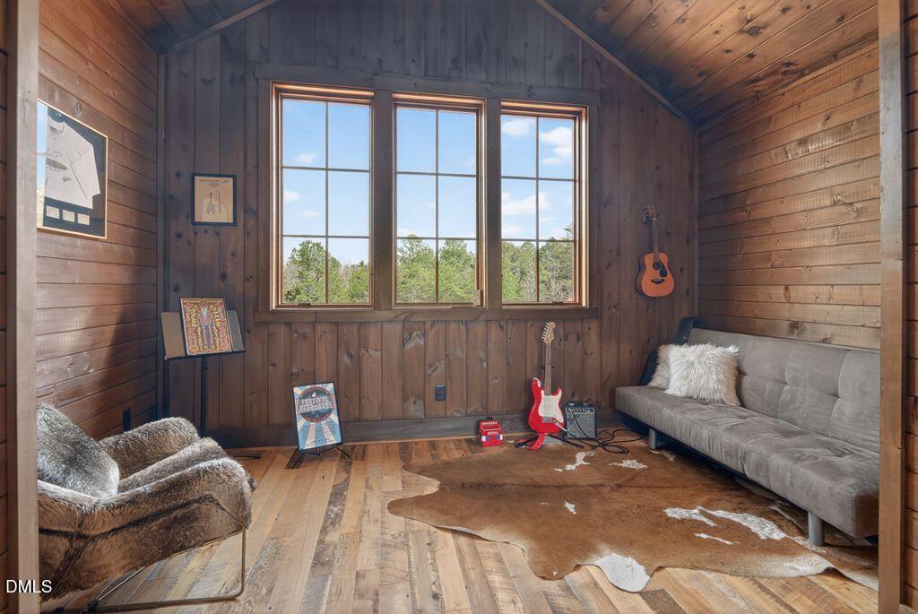 998 Moores Chapel Cemetery Road