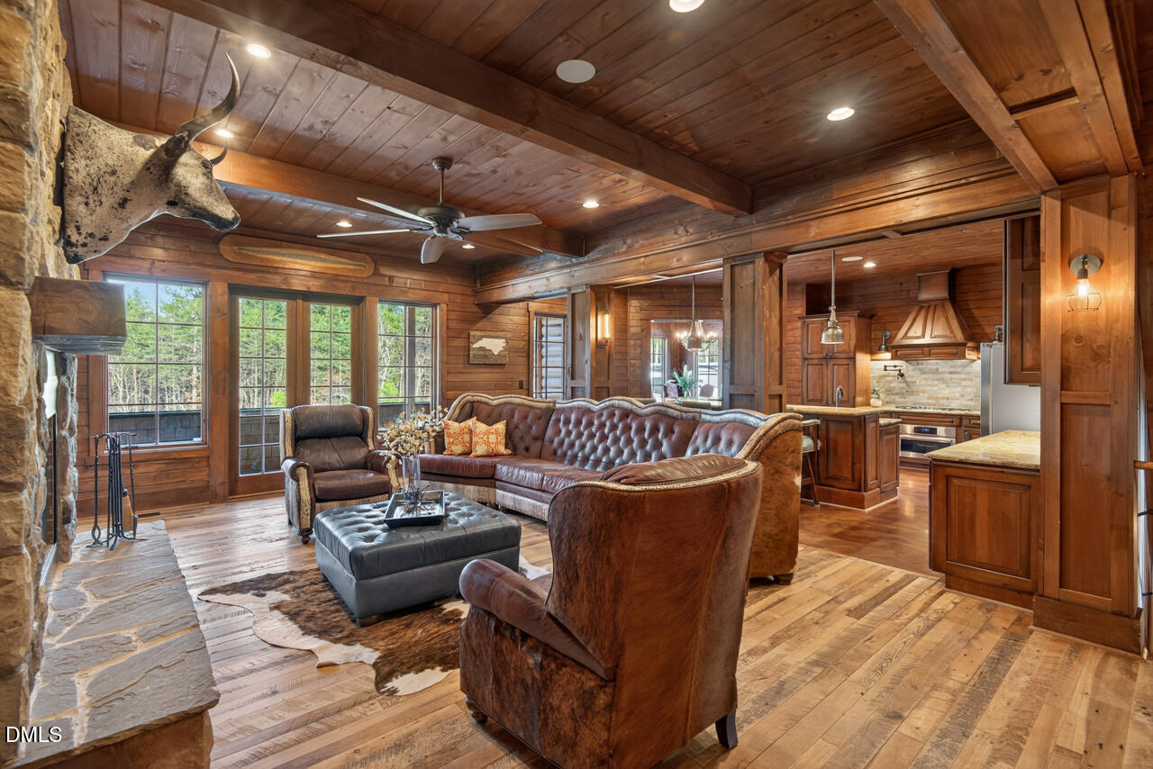 998 Moores Chapel Cemetery Road