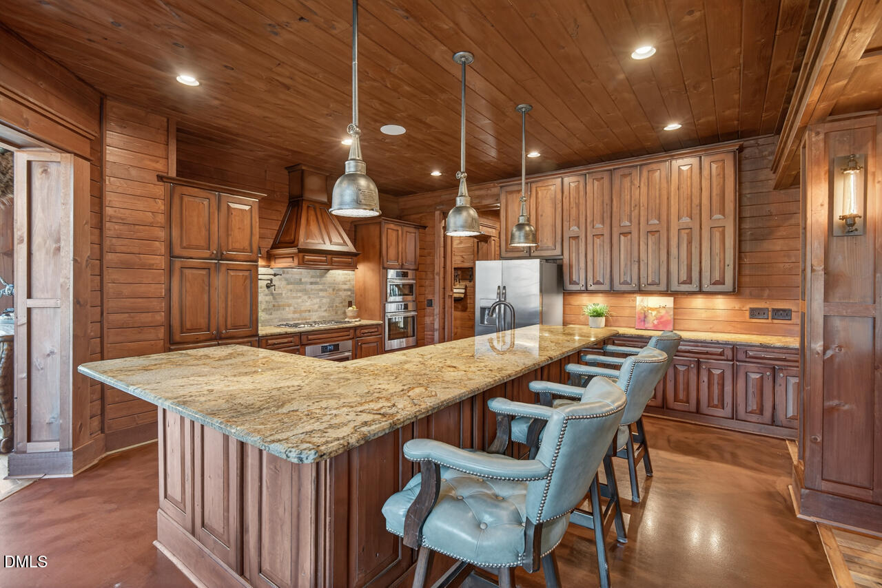 998 Moores Chapel Cemetery Road