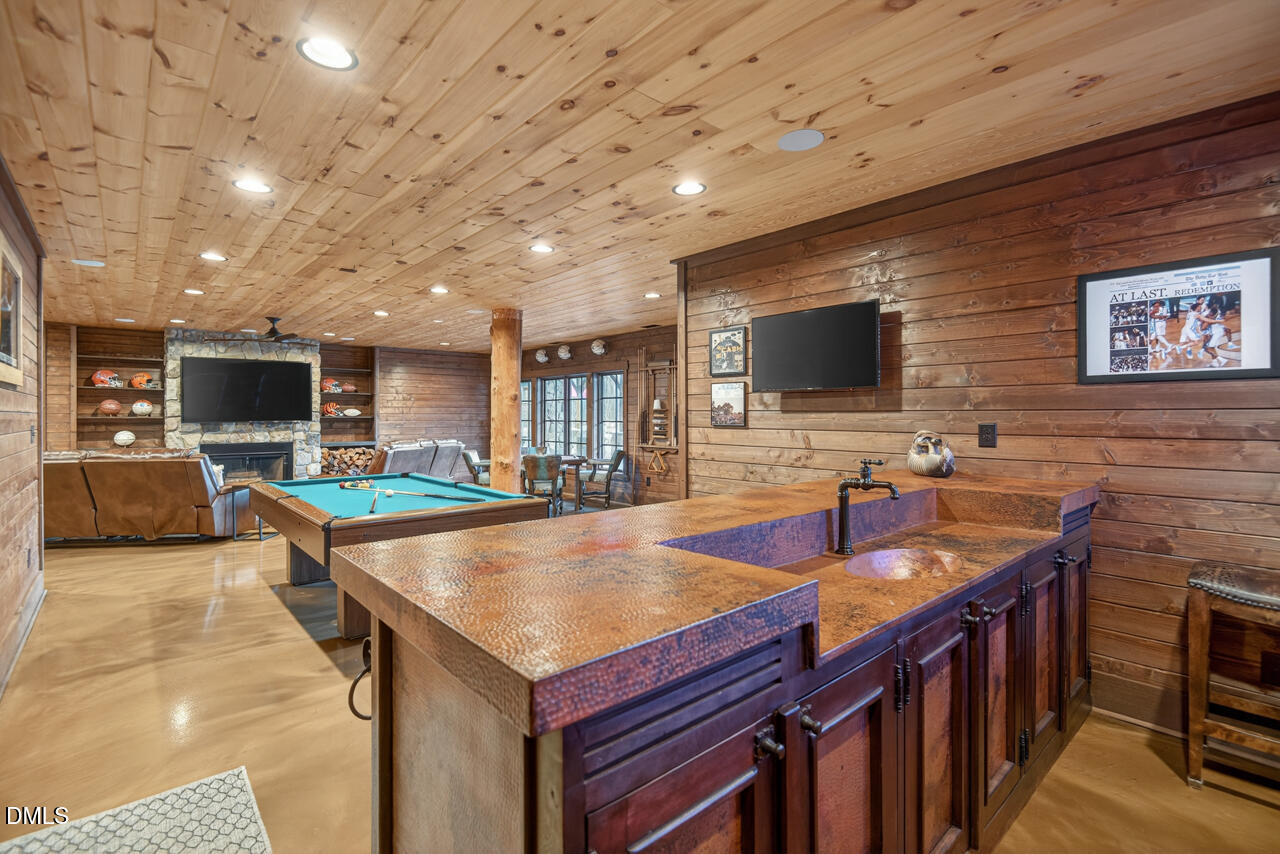 998 Moores Chapel Cemetery Road