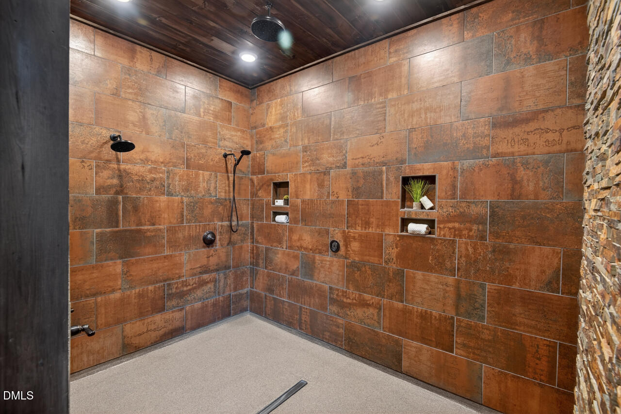 998 Moores Chapel Cemetery Road