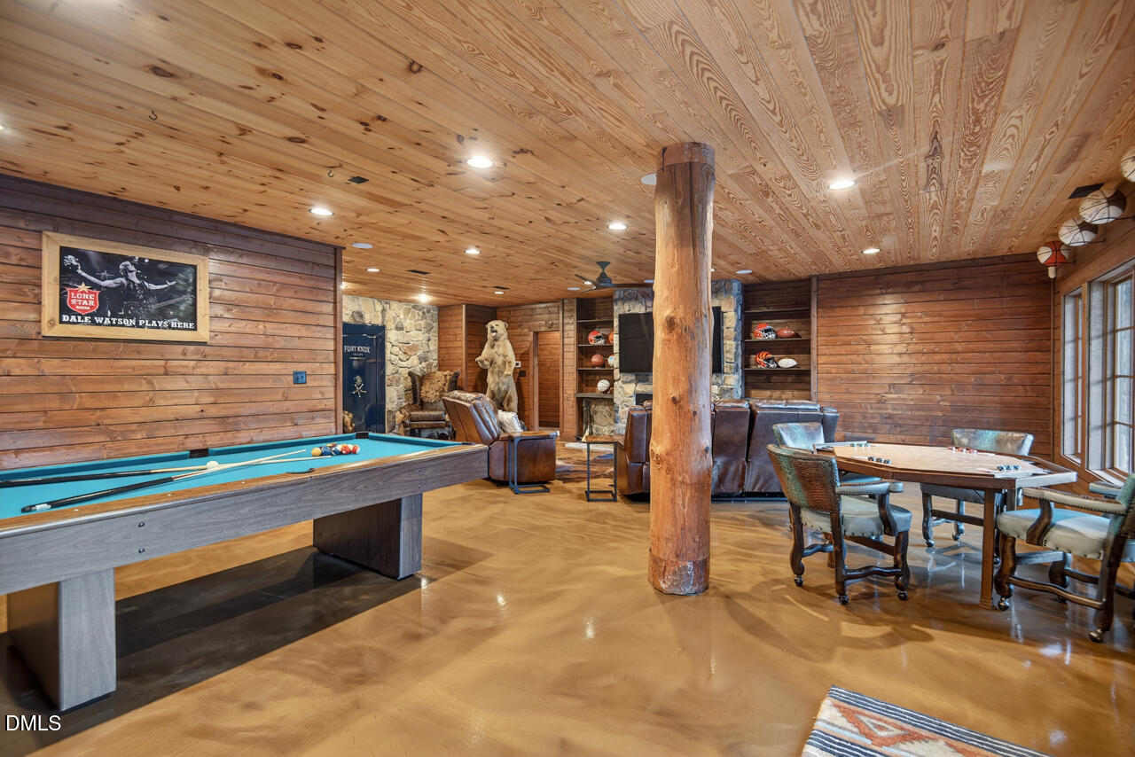 998 Moores Chapel Cemetery Road