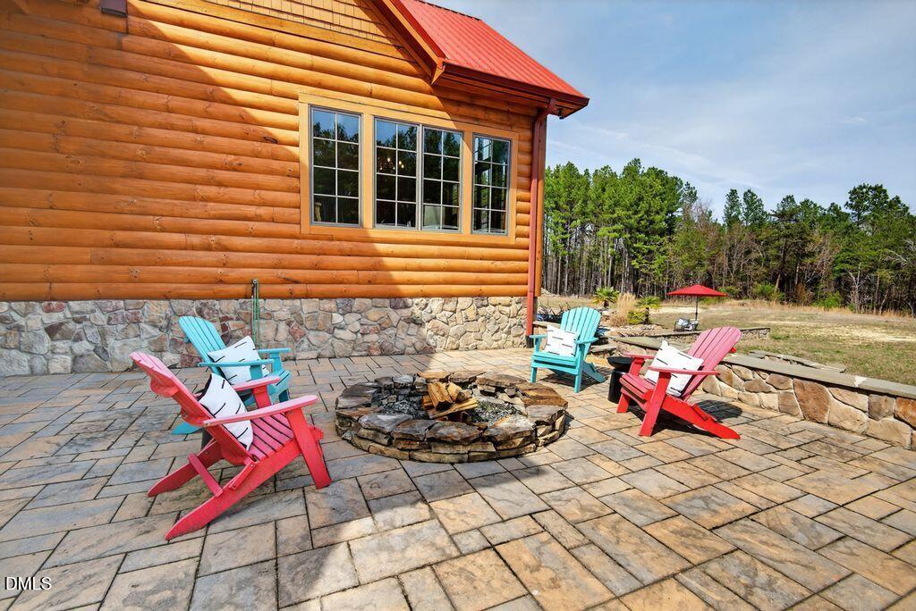 998 Moores Chapel Cemetery Road