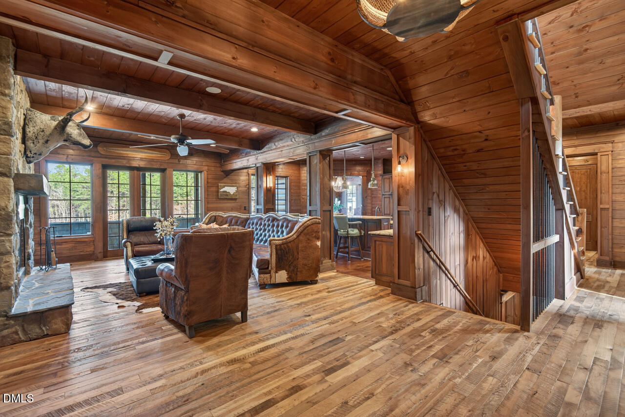 998 Moores Chapel Cemetery Road