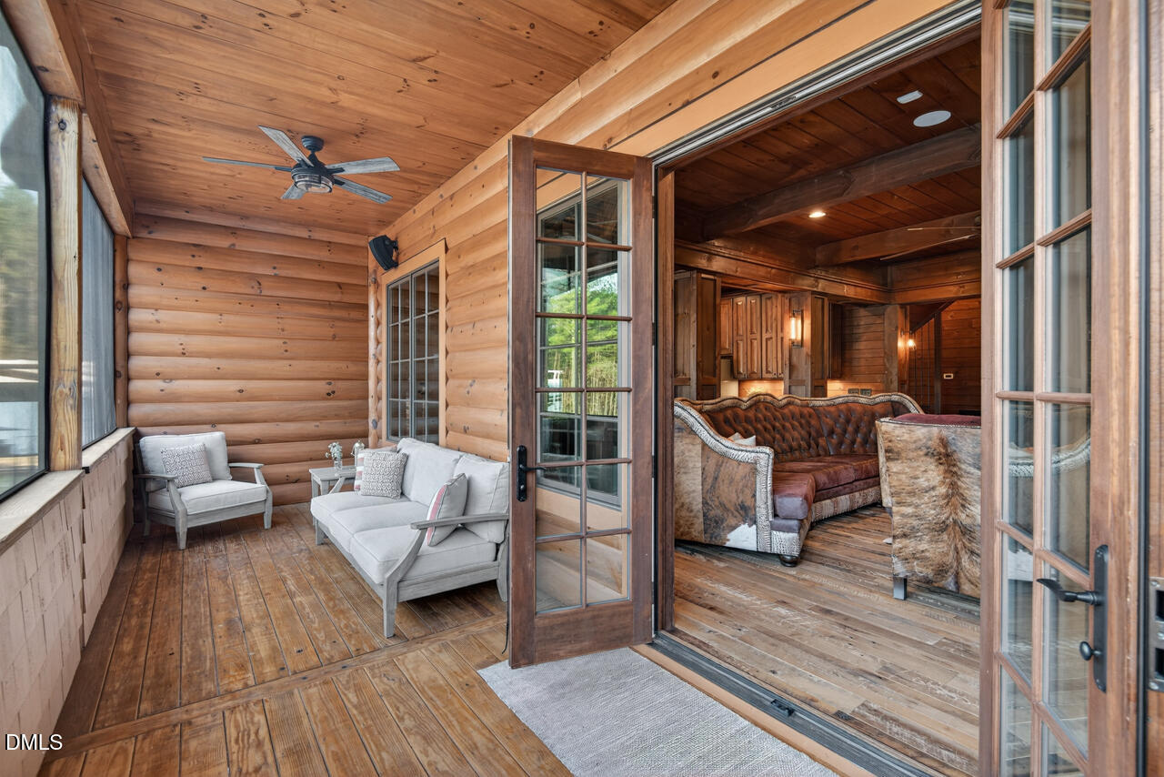 998 Moores Chapel Cemetery Road