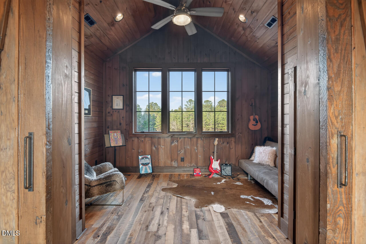 998 Moores Chapel Cemetery Road