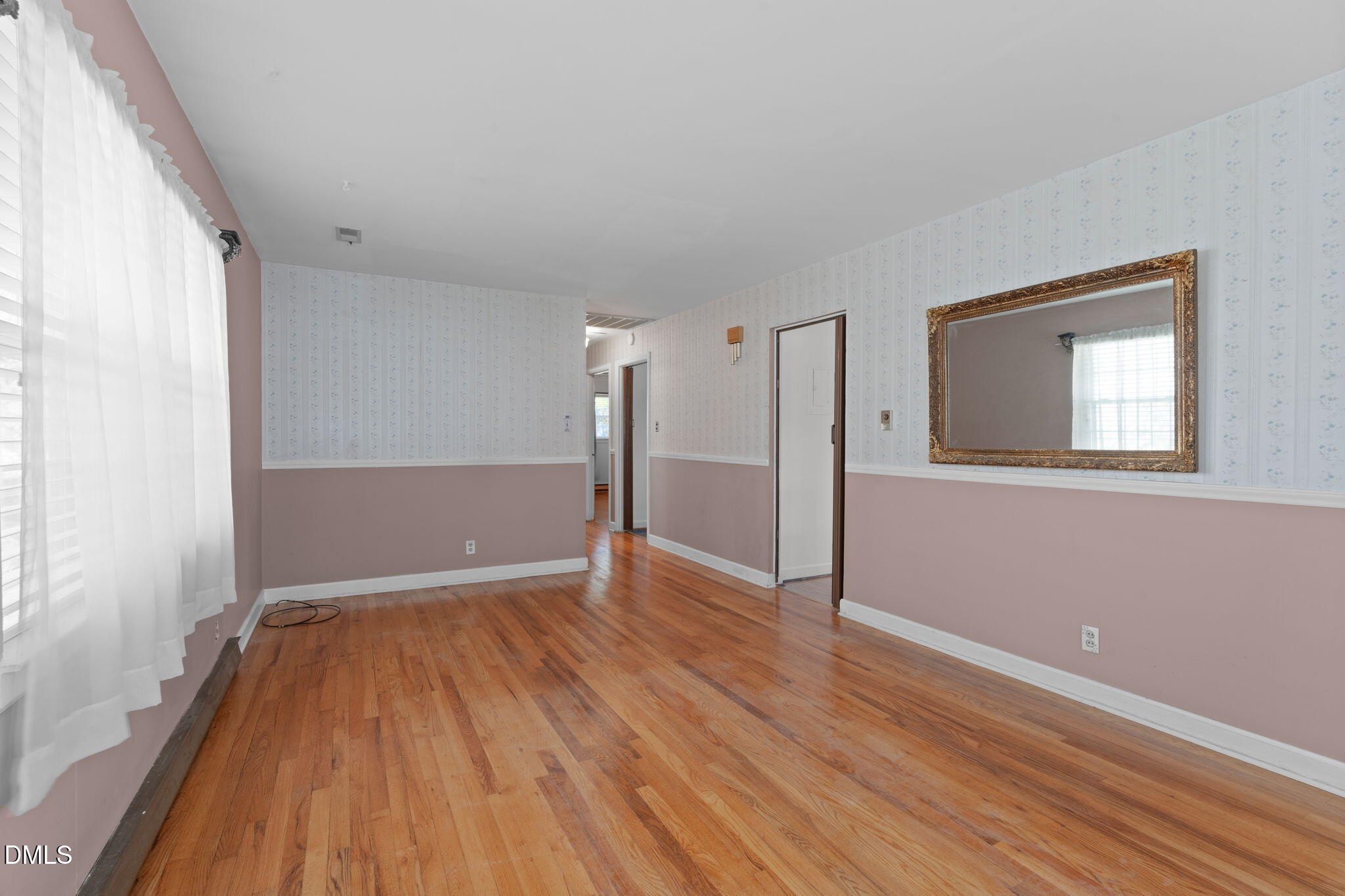 617 E Maynard Avenue