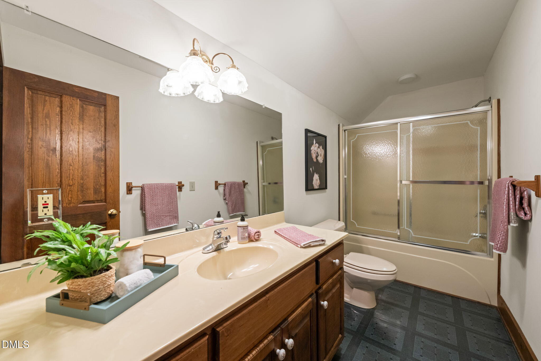 4070 Swannie Coble Road