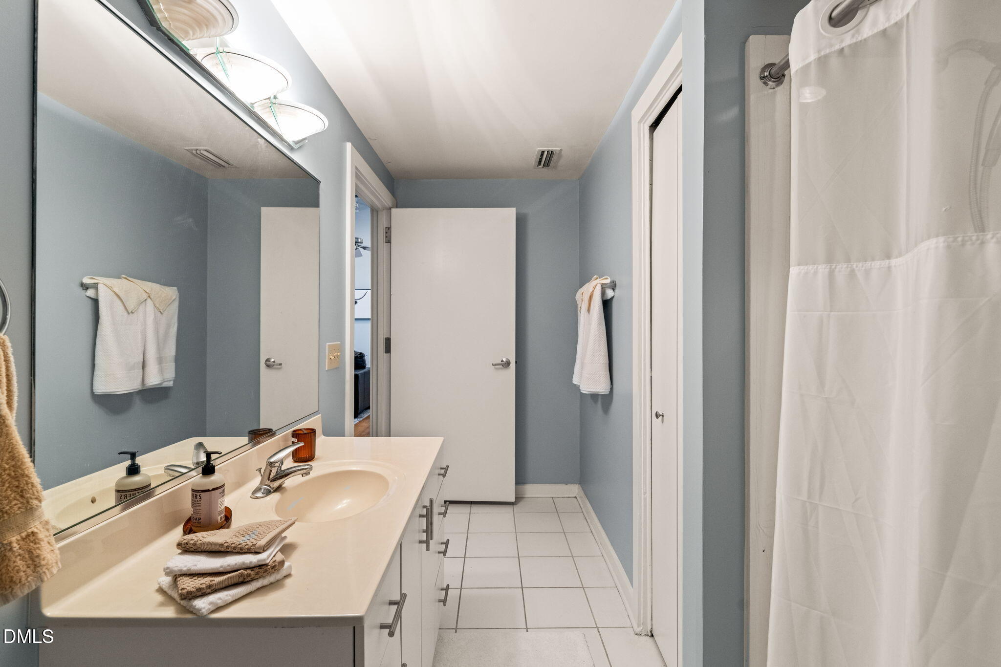 700 Market Street Unit 215