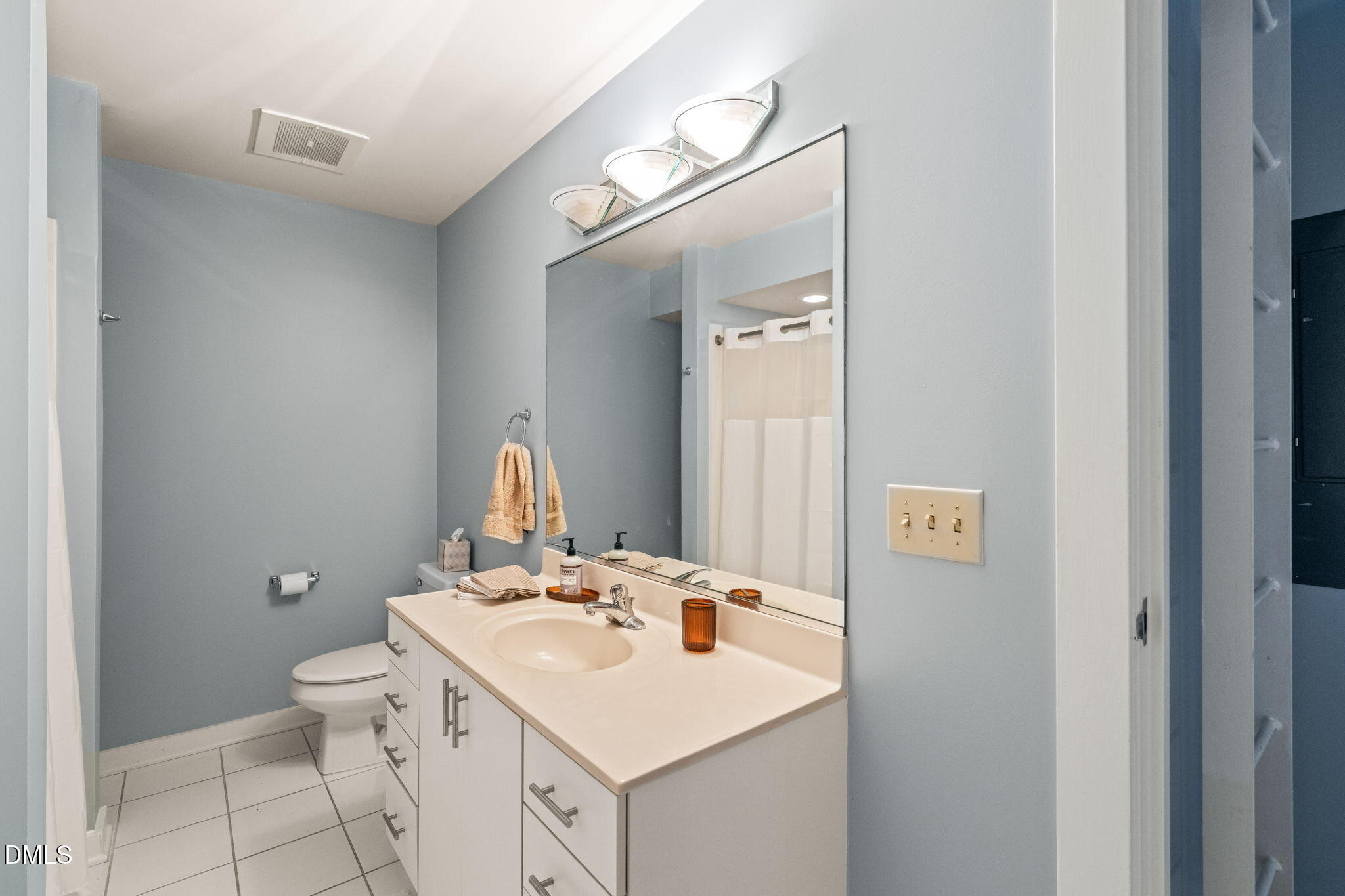 700 Market Street Unit 215