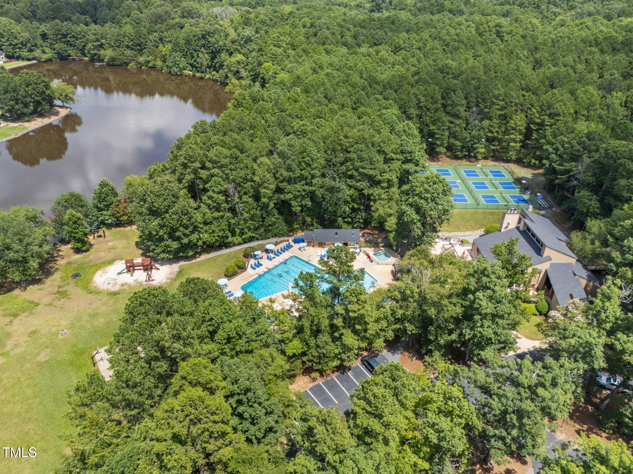 4101 Five Oaks Drive Unit 37