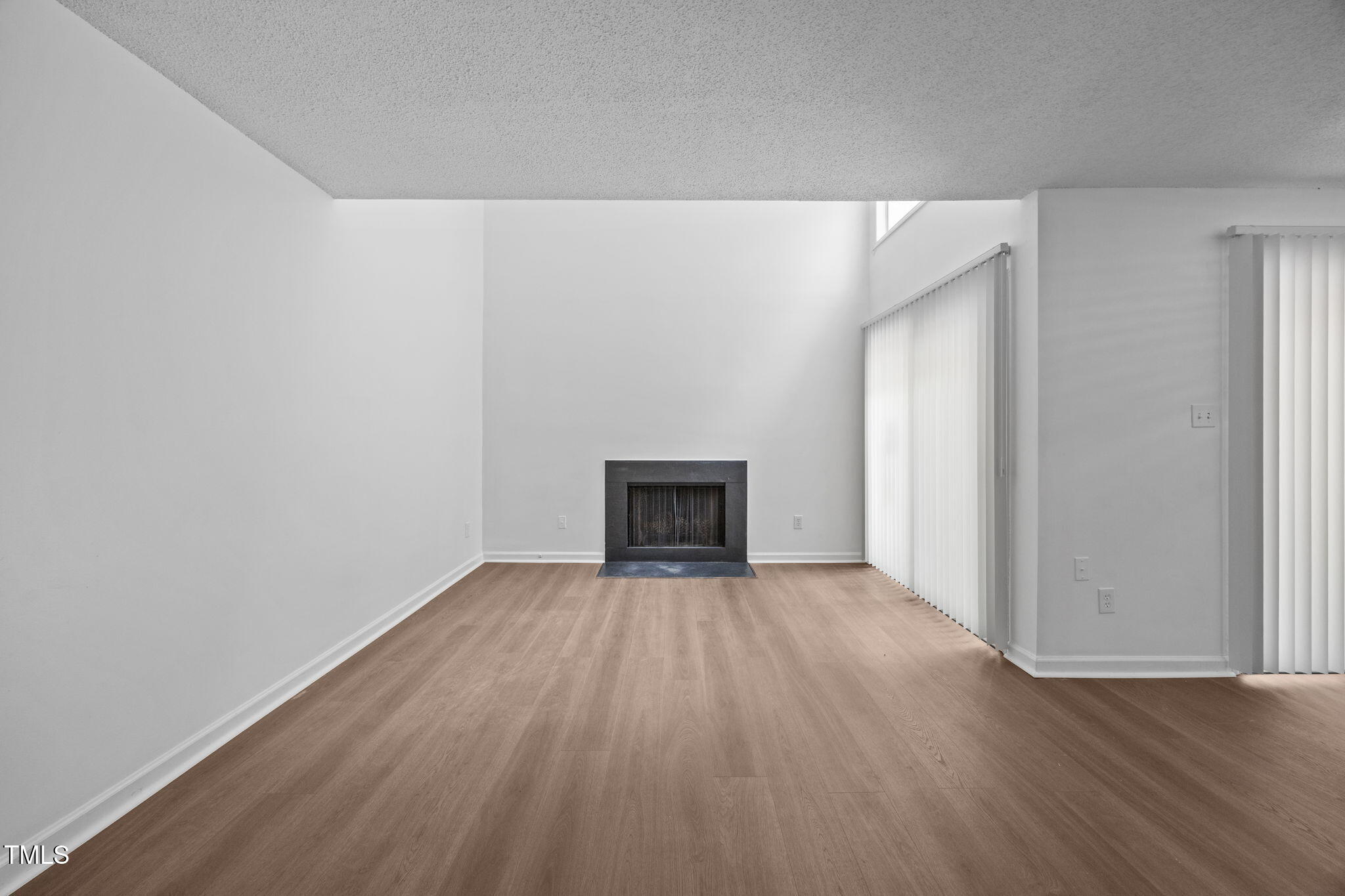 4101 Five Oaks Drive Unit 37