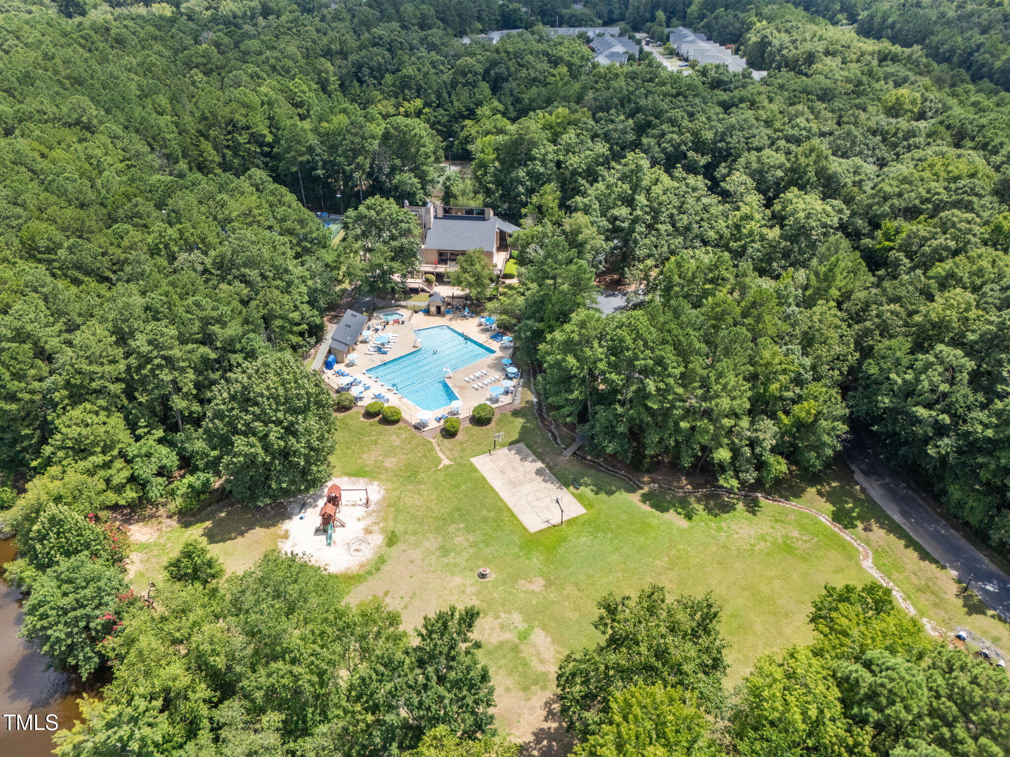 4101 Five Oaks Drive Unit 37