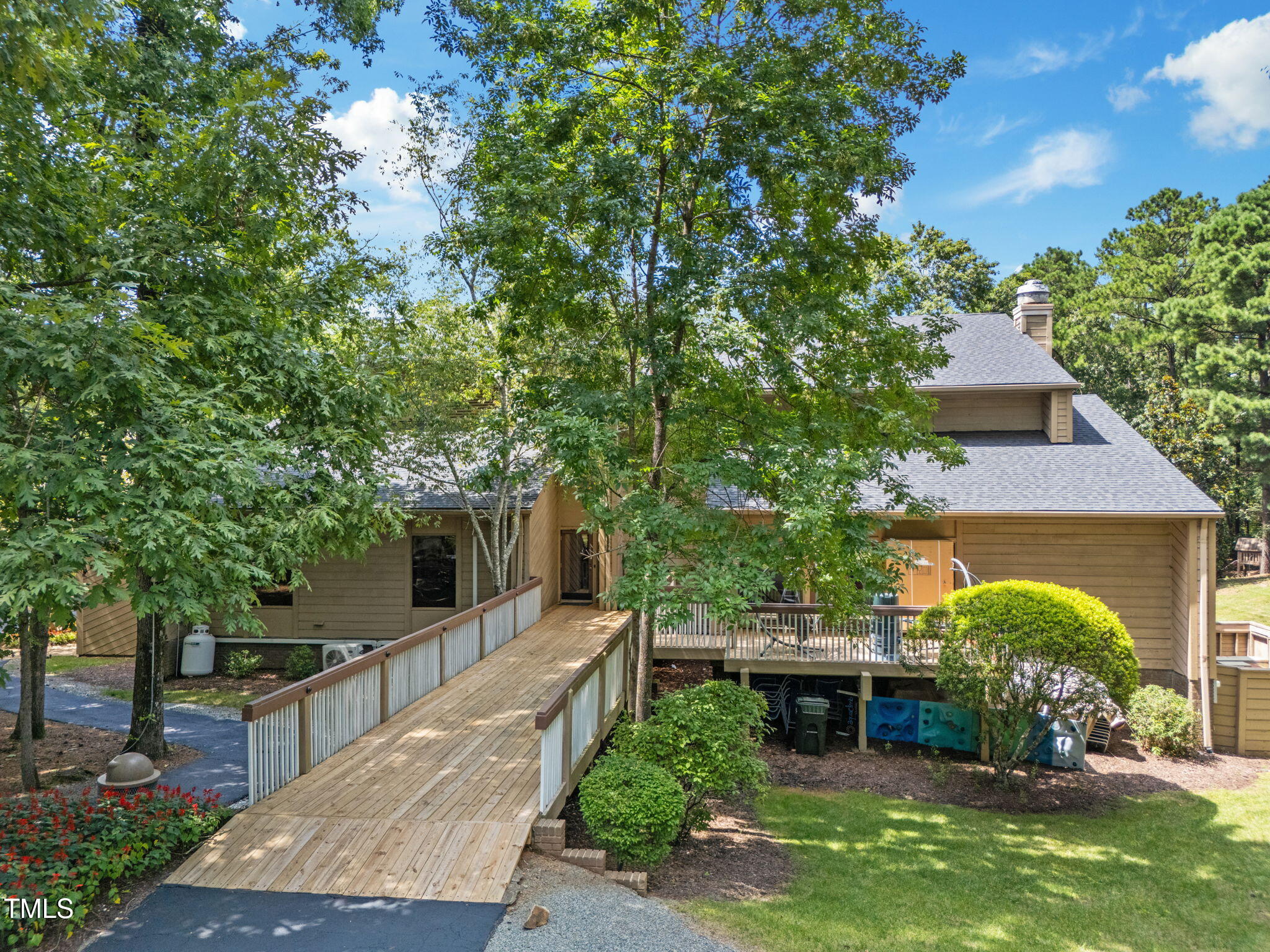 4101 Five Oaks Drive Unit 37