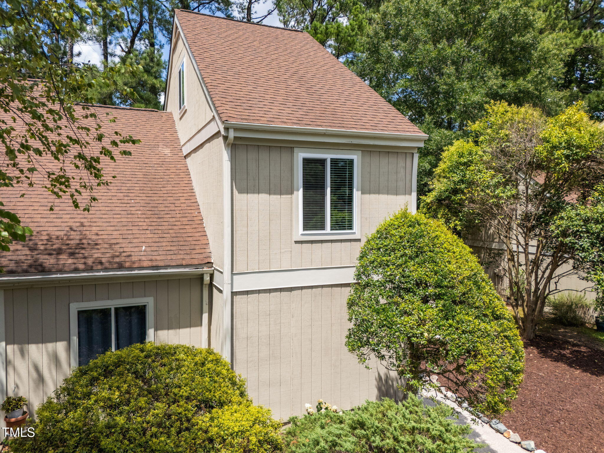 4101 Five Oaks Drive Unit 37