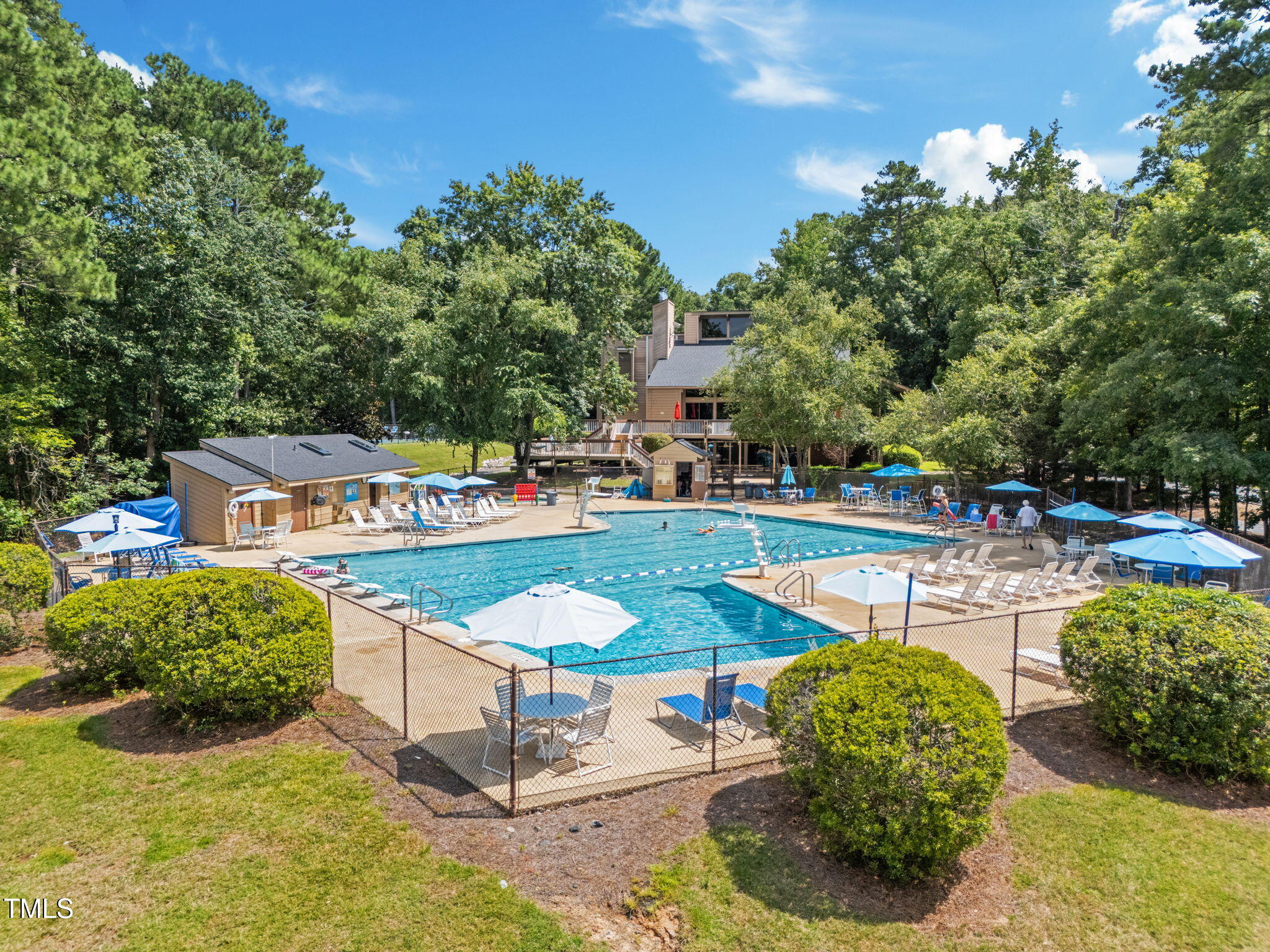 4101 Five Oaks Drive Unit 37