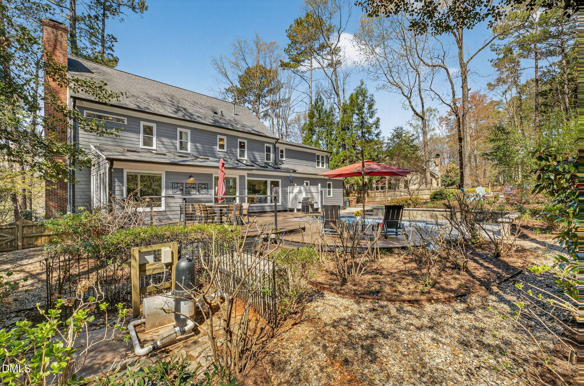 127 Lochwood West Drive