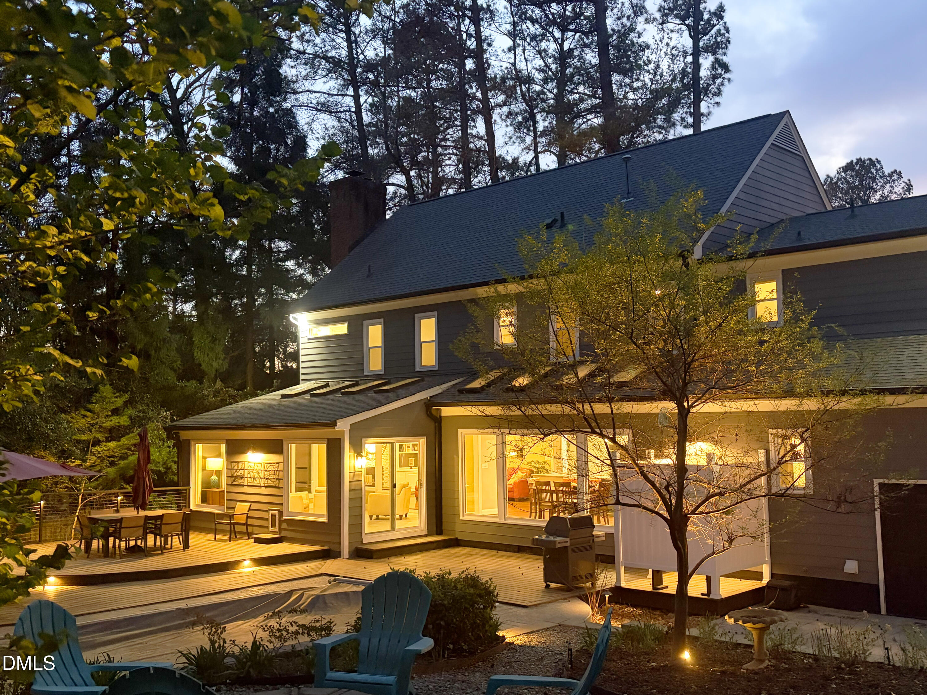 127 Lochwood West Drive