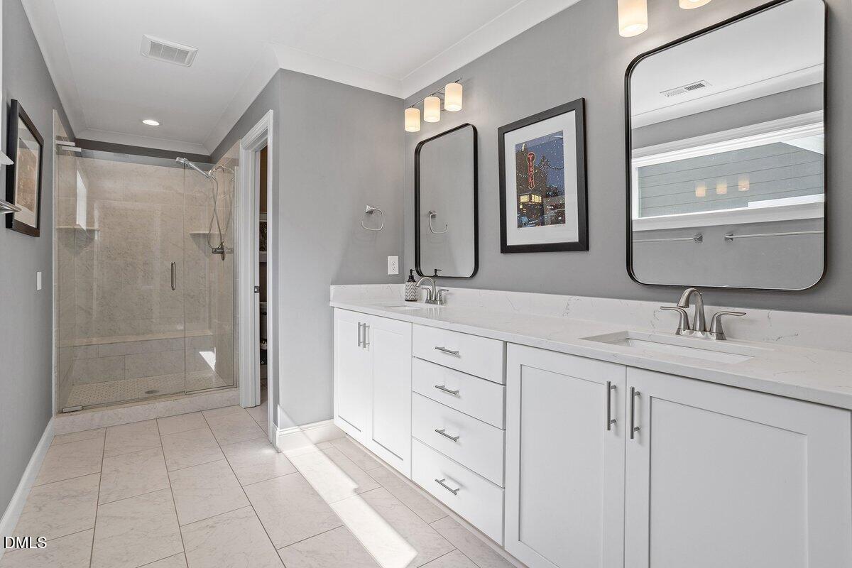 403 1/2 Carolina Avenue