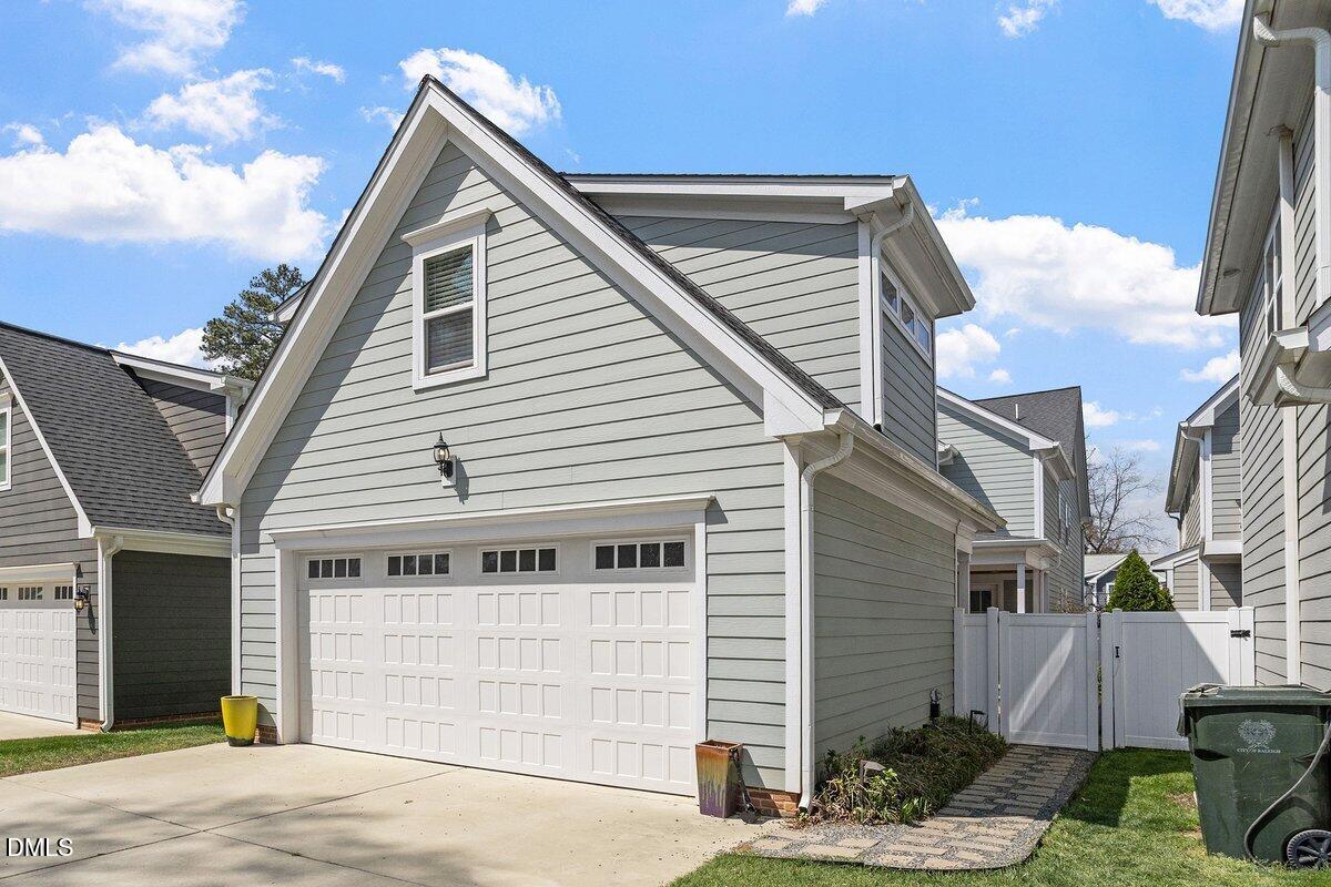 403 1/2 Carolina Avenue