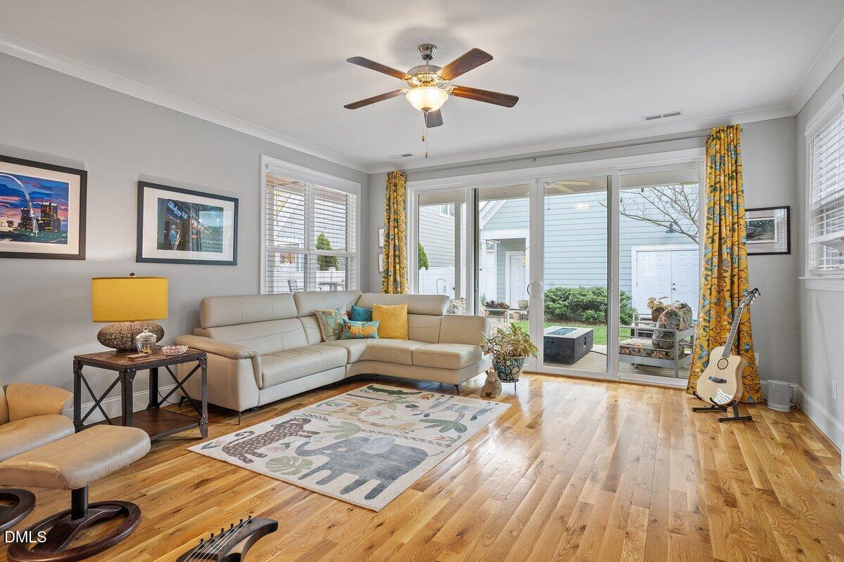 403 1/2 Carolina Avenue