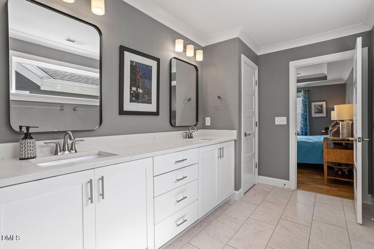 403 1/2 Carolina Avenue