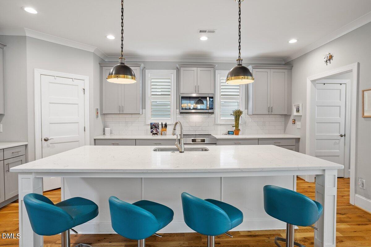 403 1/2 Carolina Avenue