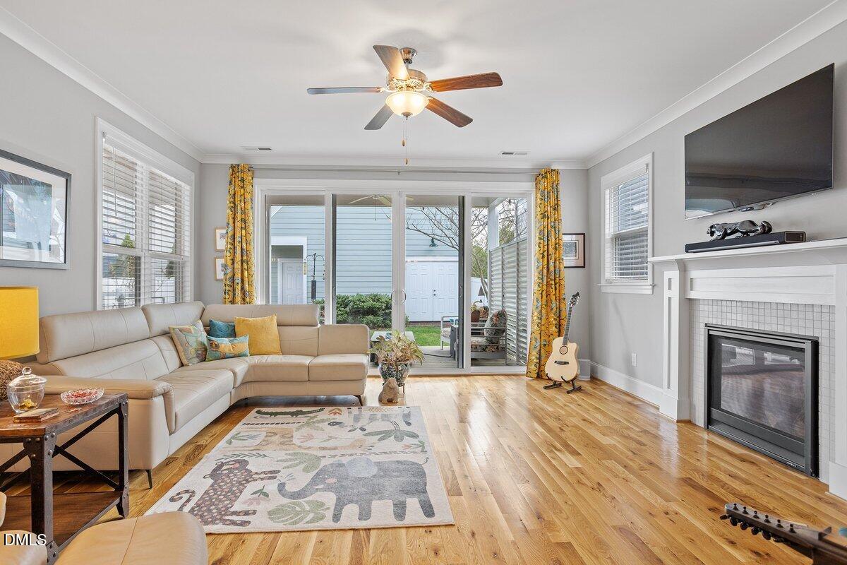 403 1/2 Carolina Avenue