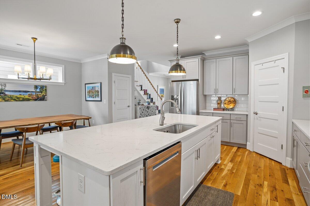 403 1/2 Carolina Avenue