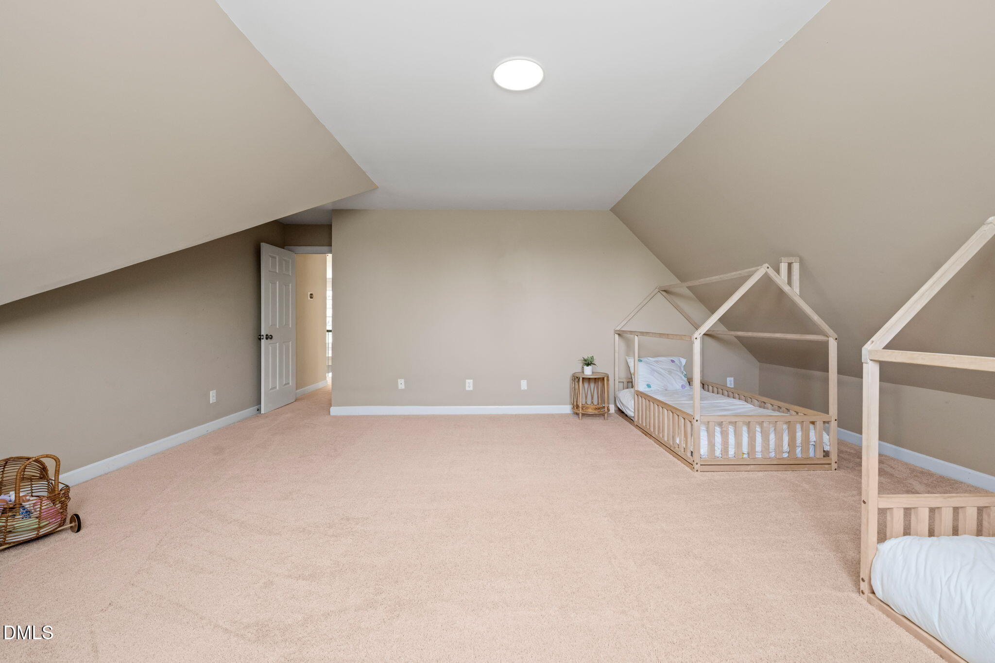 716 Stinhurst Drive