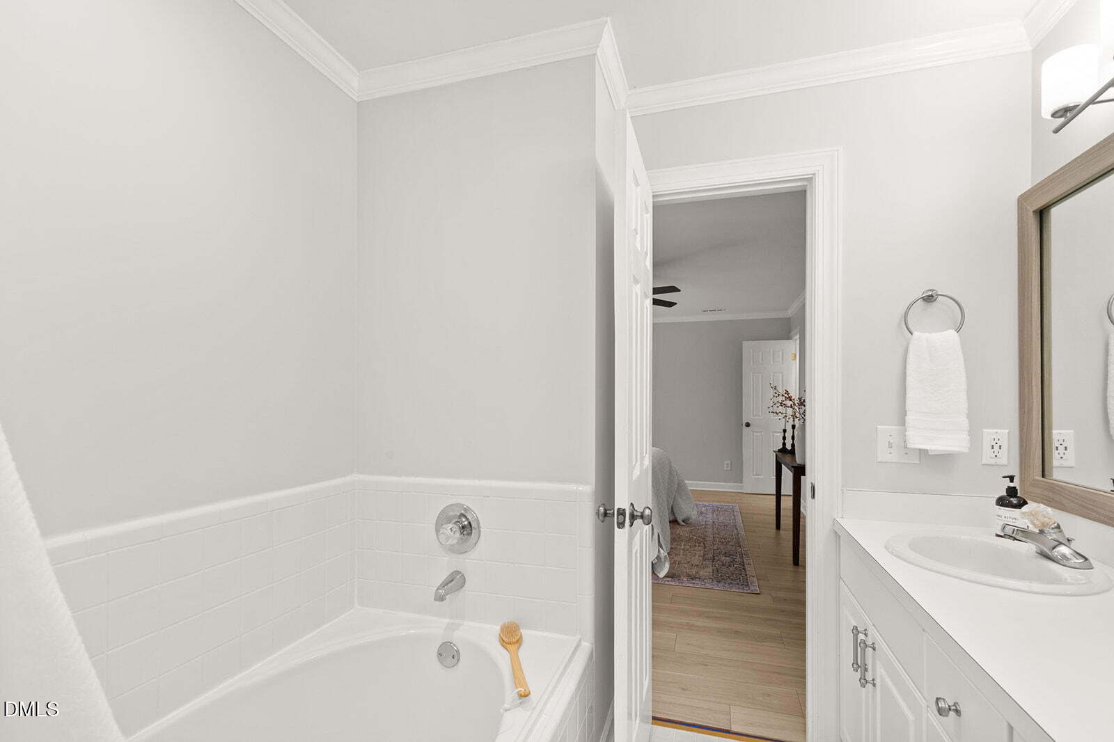 6313 Gretna Green Lane