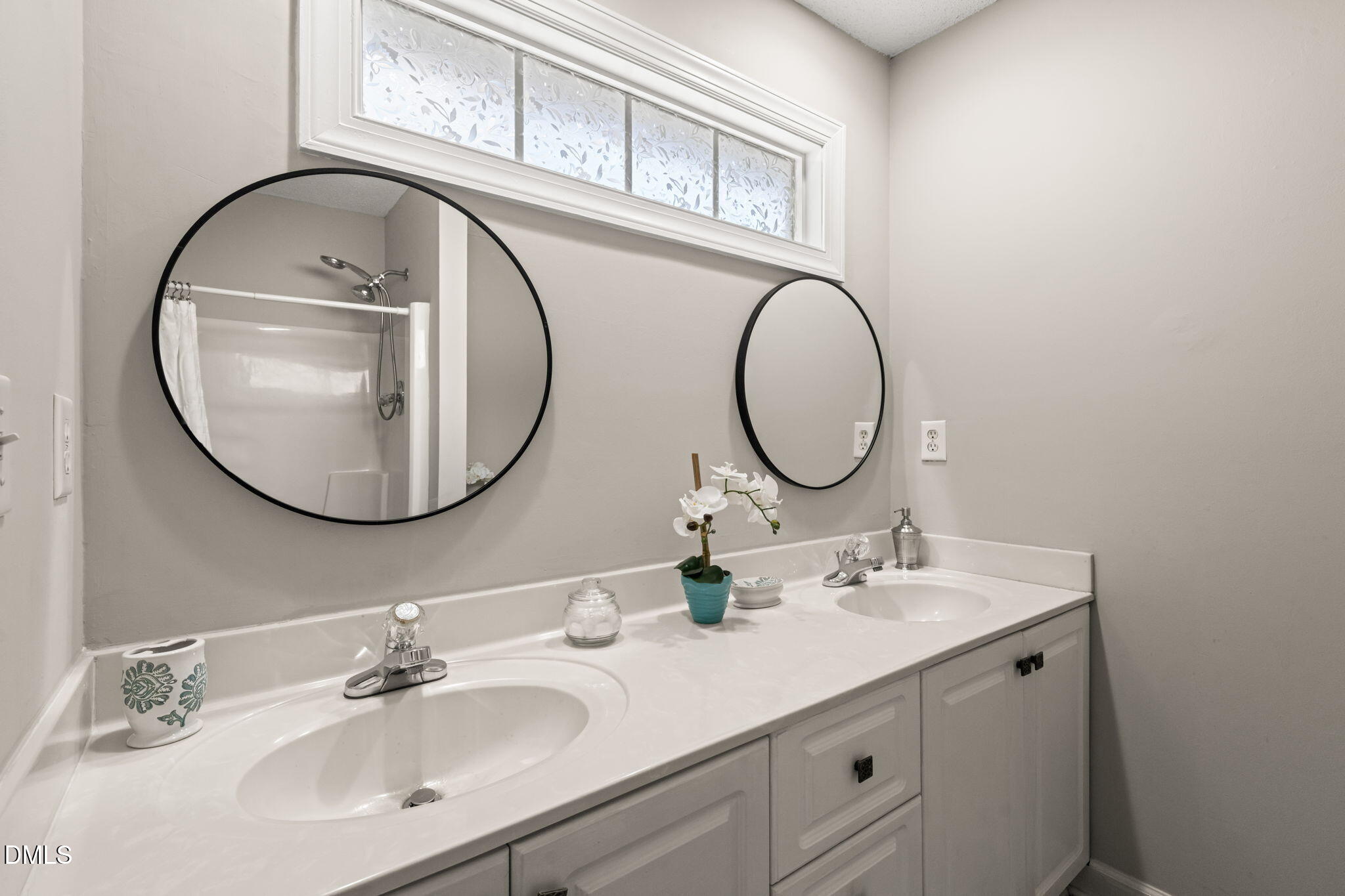 11 Knightsbridge Court