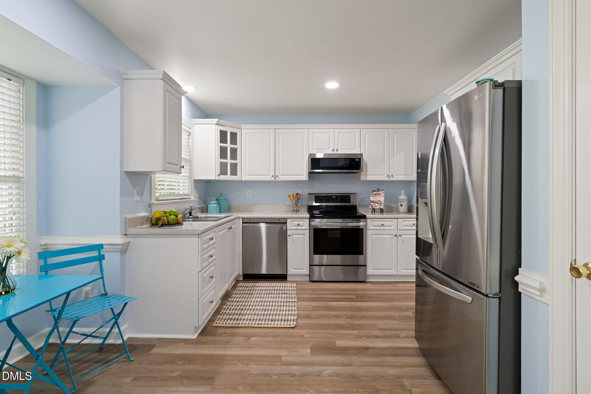 11 Knightsbridge Court