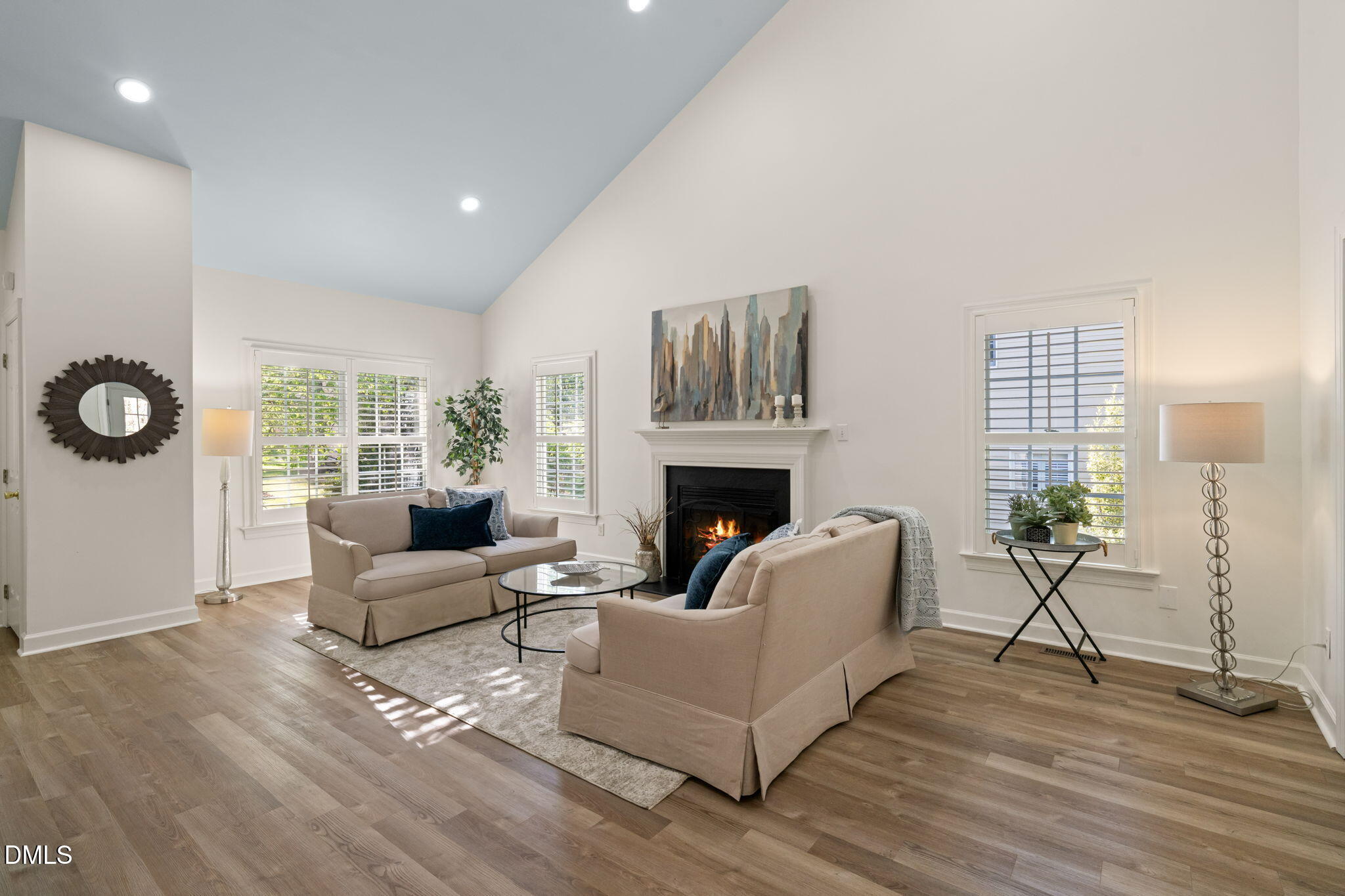 11 Knightsbridge Court