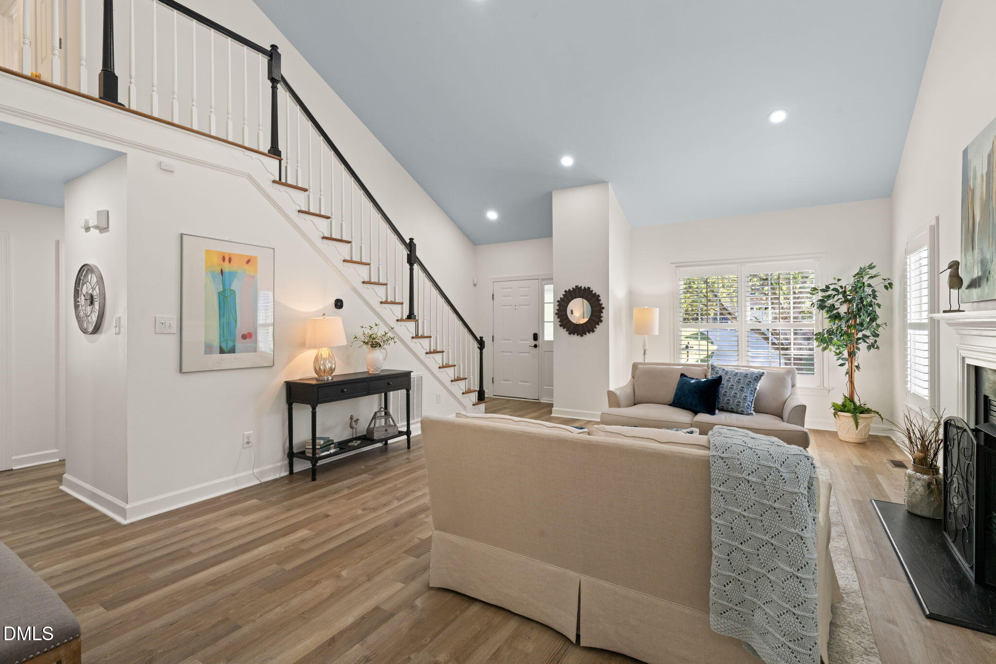 11 Knightsbridge Court