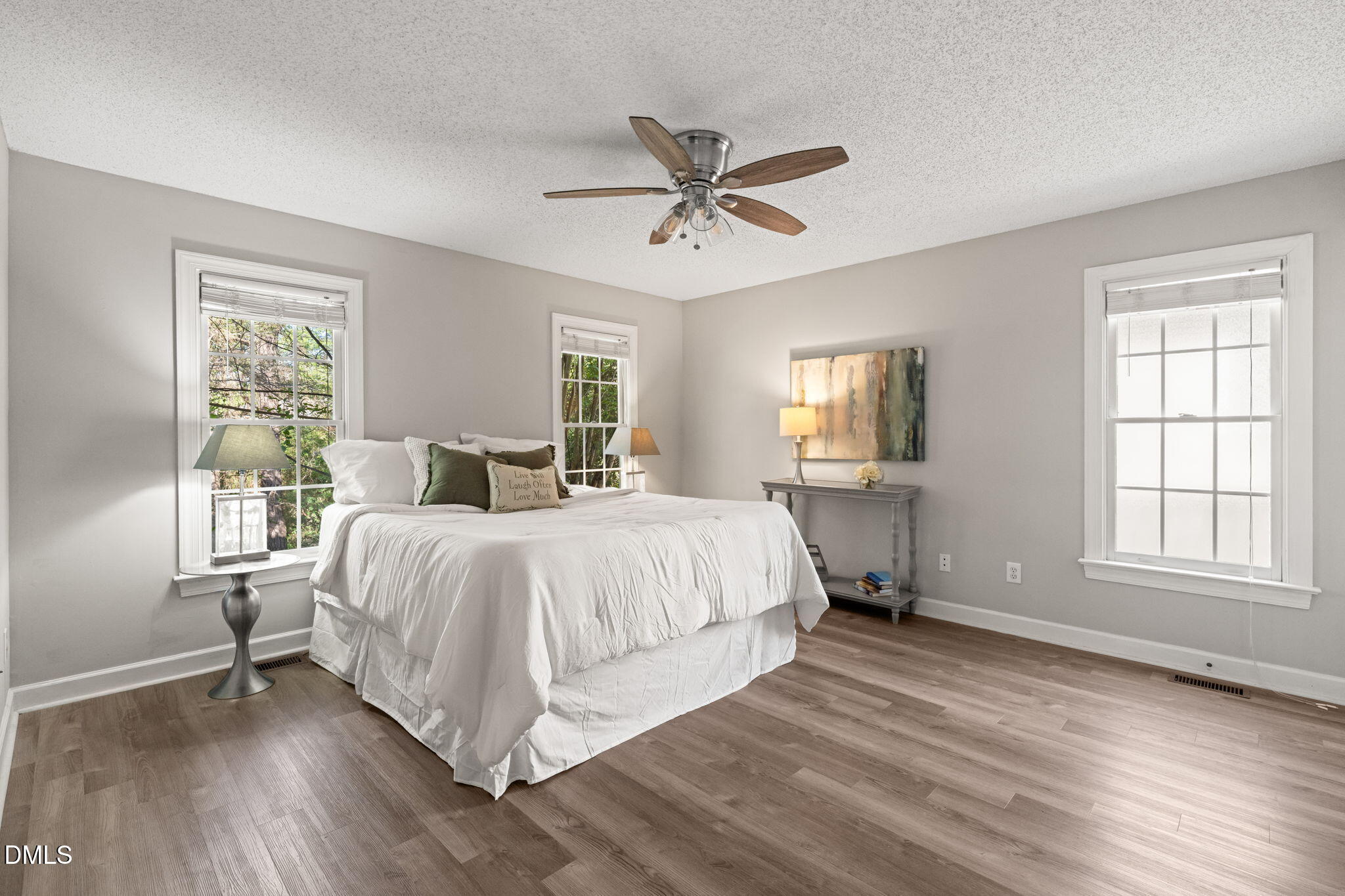 11 Knightsbridge Court