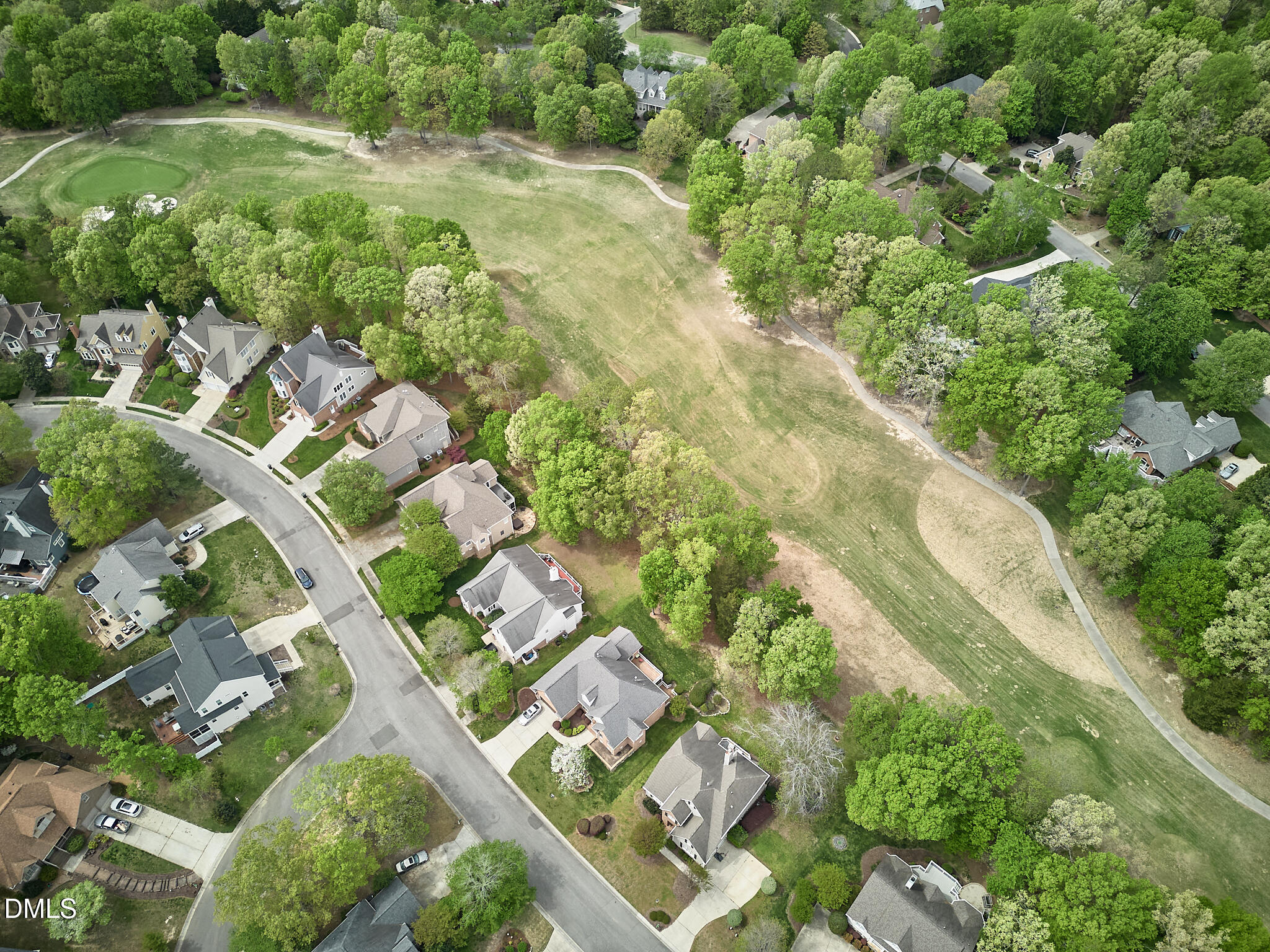 1216 E Pointe Drive