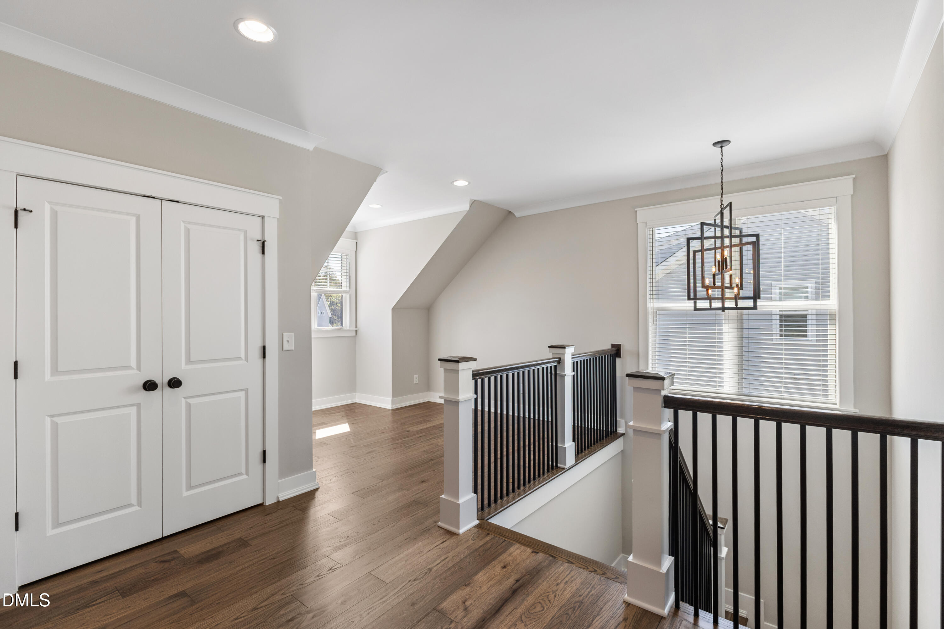 75 Cottage Way